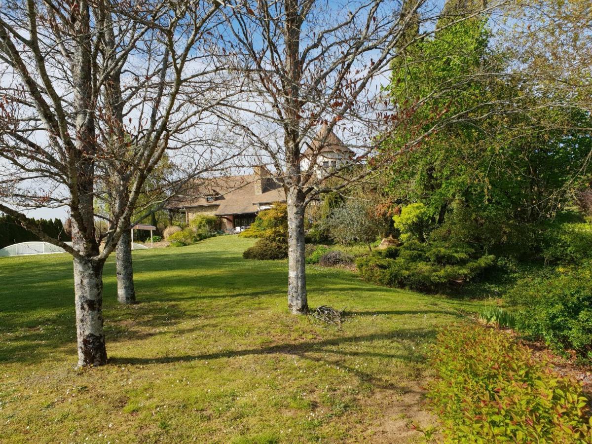 Le Fuchier Bed & Breakfast Saint-Martin-de-Fressengeas Eksteriør bilde